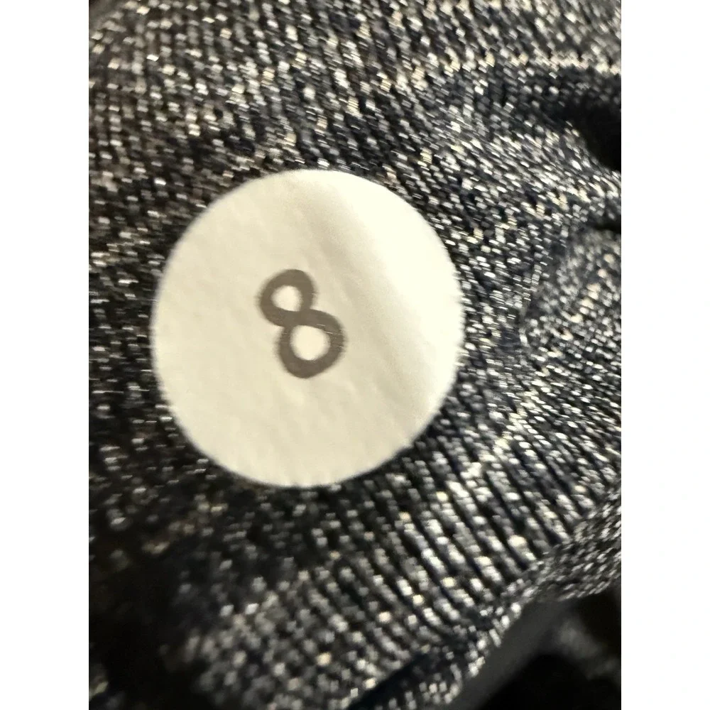 Lululemon short-sleeved running Reversible‎ shirt Grey/Neckline unique pattern 8